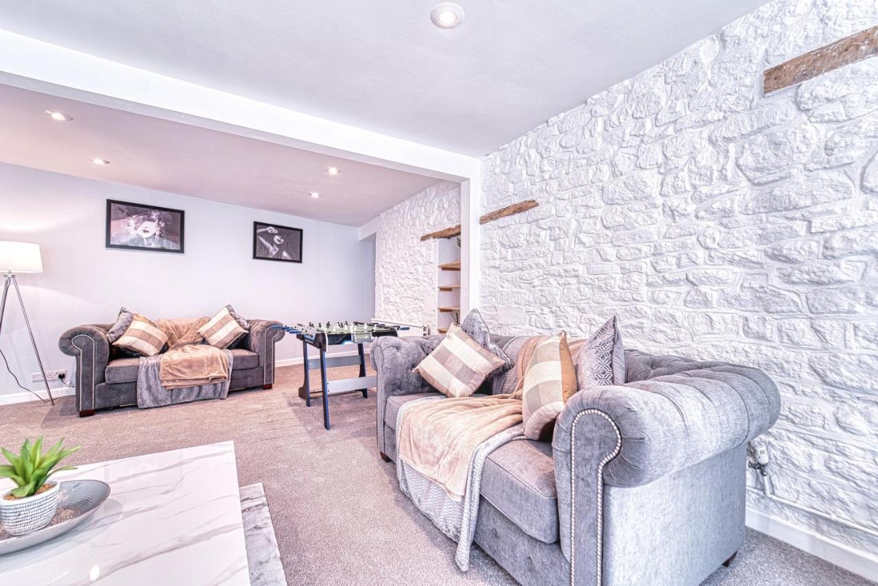 The Stylish Gem Of Bath - Football Table - Sleeps 10 Luaran gambar
