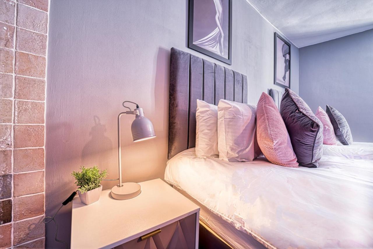 The Stylish Gem Of Bath - Football Table - Sleeps 10 Luaran gambar