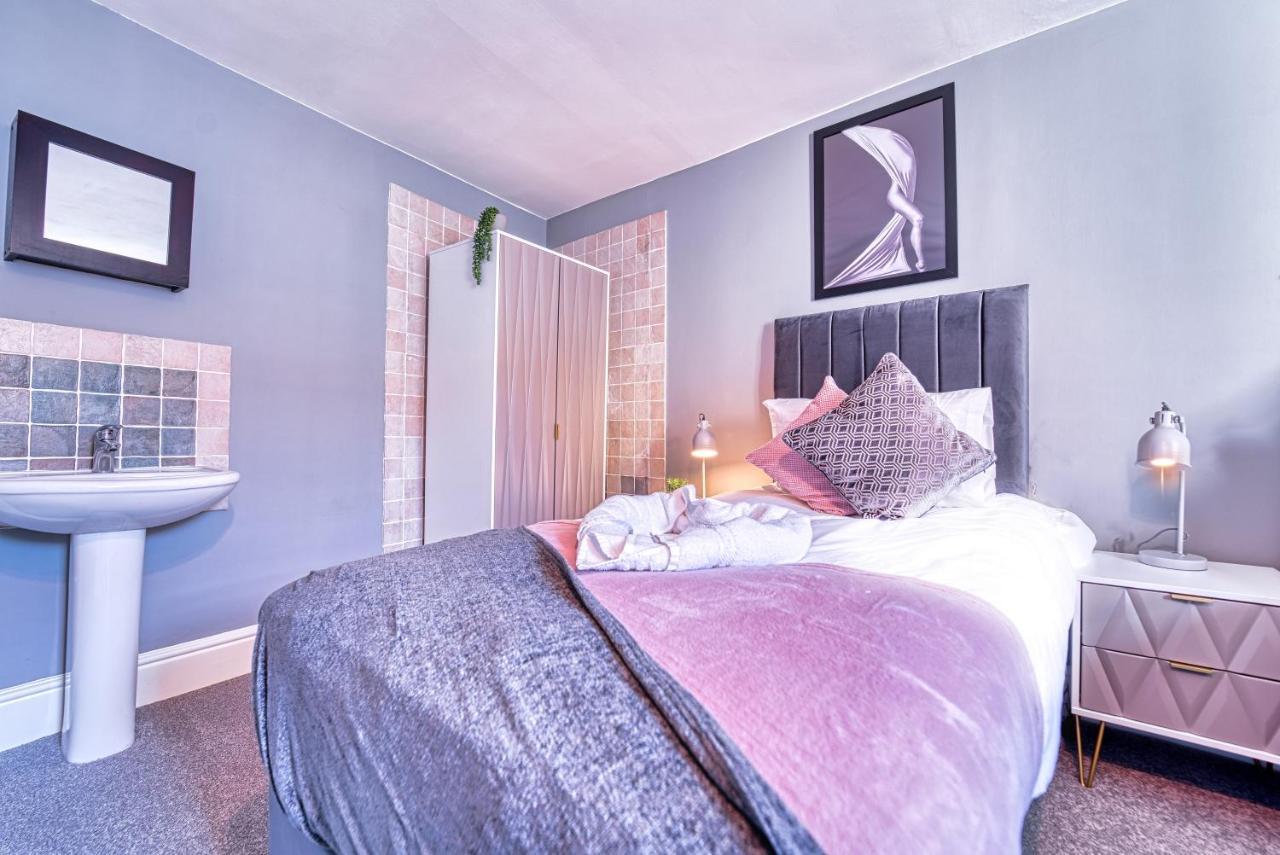 The Stylish Gem Of Bath - Football Table - Sleeps 10 Luaran gambar