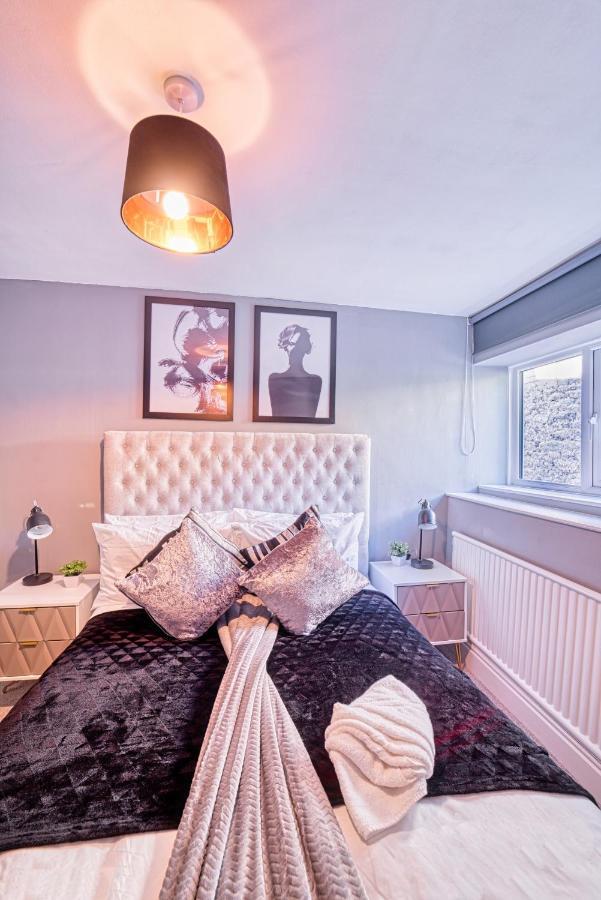 The Stylish Gem Of Bath - Football Table - Sleeps 10 Luaran gambar